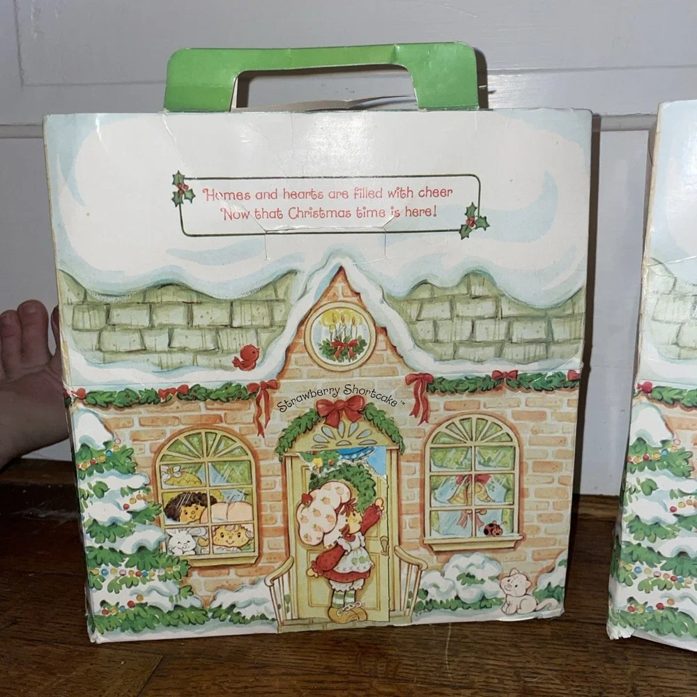 Vintage Strawberry Shortcake American Greetings Holiday Christmas Home Gift Box‎